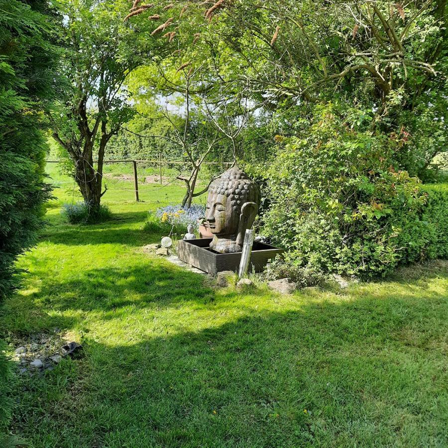 Un Petit Coin De Paradis 2 Clairfontaine Exterior foto